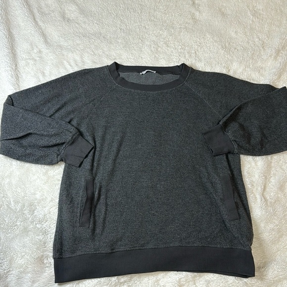 Staccato Soft‎ Crewneck - Picture 6 of 6